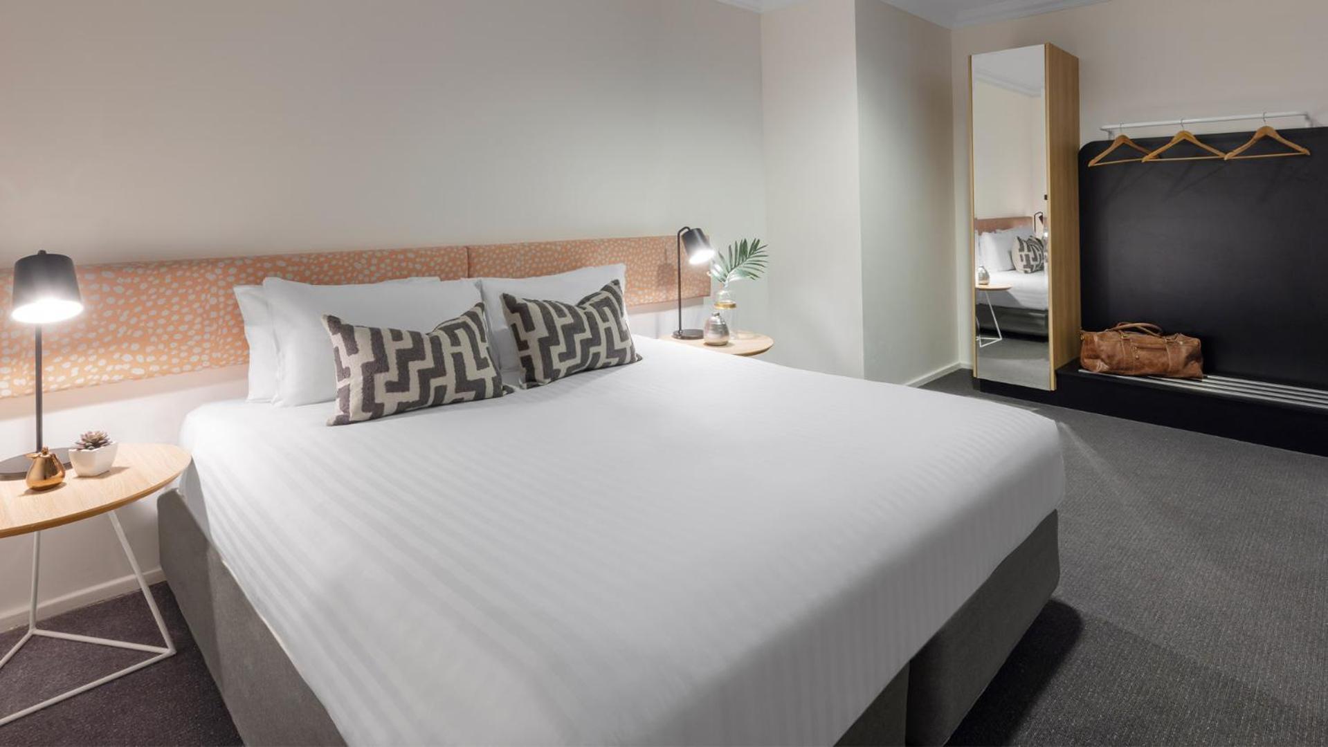 Oaks Perth Hotel Экстерьер фото